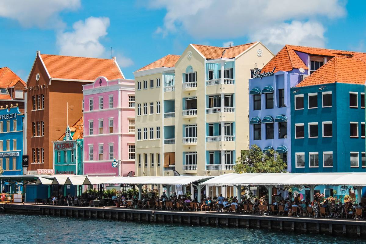 Colourful Dutch-style buildings on the Willemstad waterfront, Curaçao