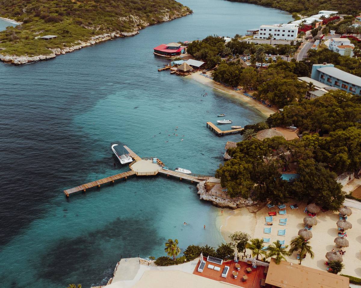 The Curaçao coastline and clear water from above